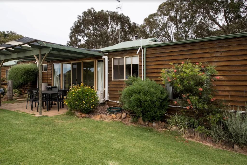 Sunflowers Animal Farm & Farmstay Margaret River Екстер'єр фото